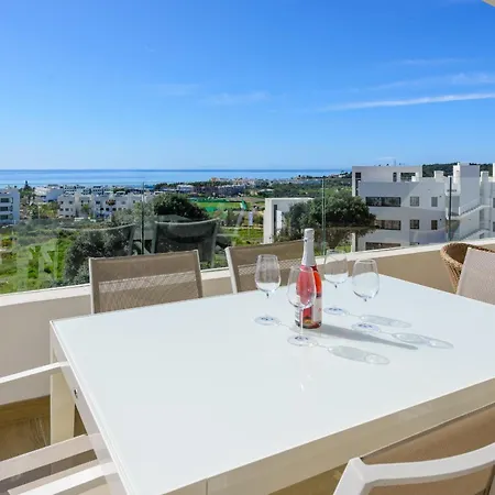 Apartment One-80 2440 Estepona