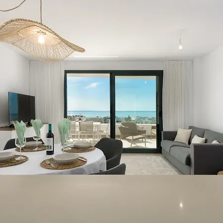 Apartment One-80 2440