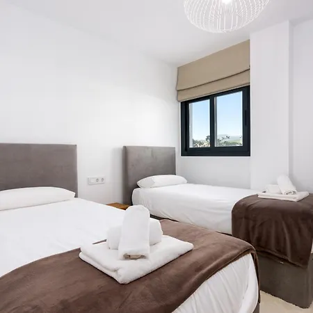 Apartment One-80 2440